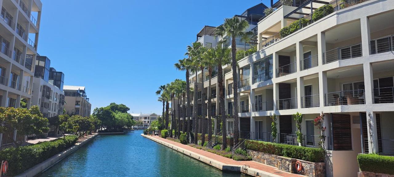 V&a Waterfront Marina Family 101 Altmore