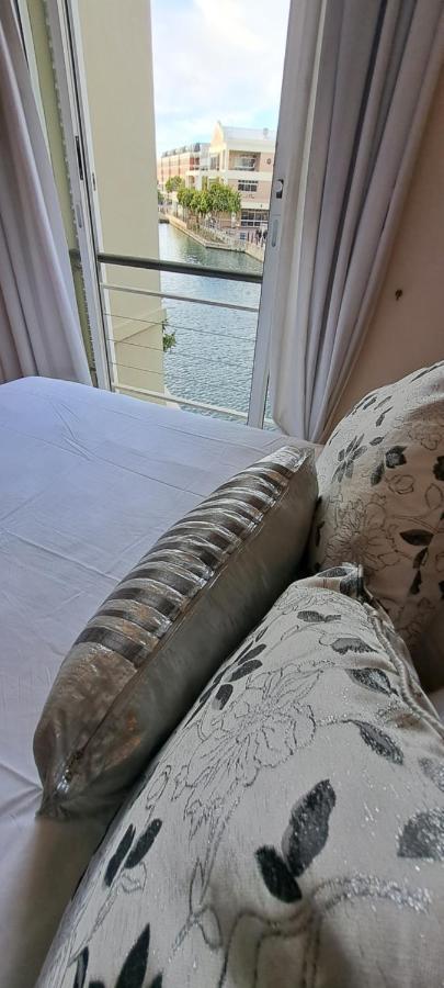 Apartment V&a Waterfront Marina Family 101 Altmore