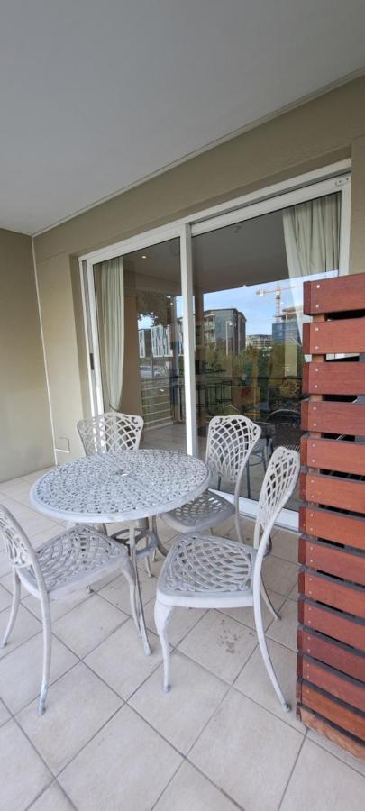V&a Waterfront Marina Family 101 Altmore